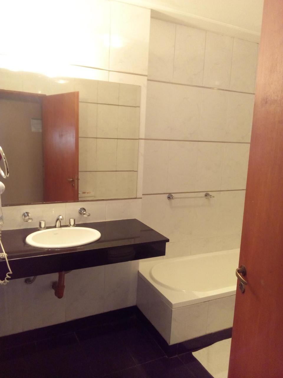 Hotel Le Park San Miguel de Tucuman Bagian luar foto